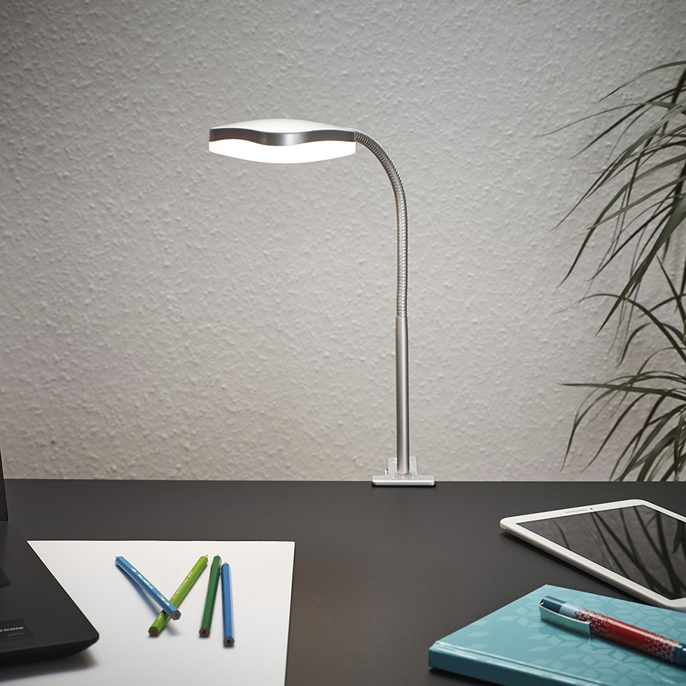 LED Klemmleuchte T162 chrom-matt LED Klemmleuchte T162 chrom-matt